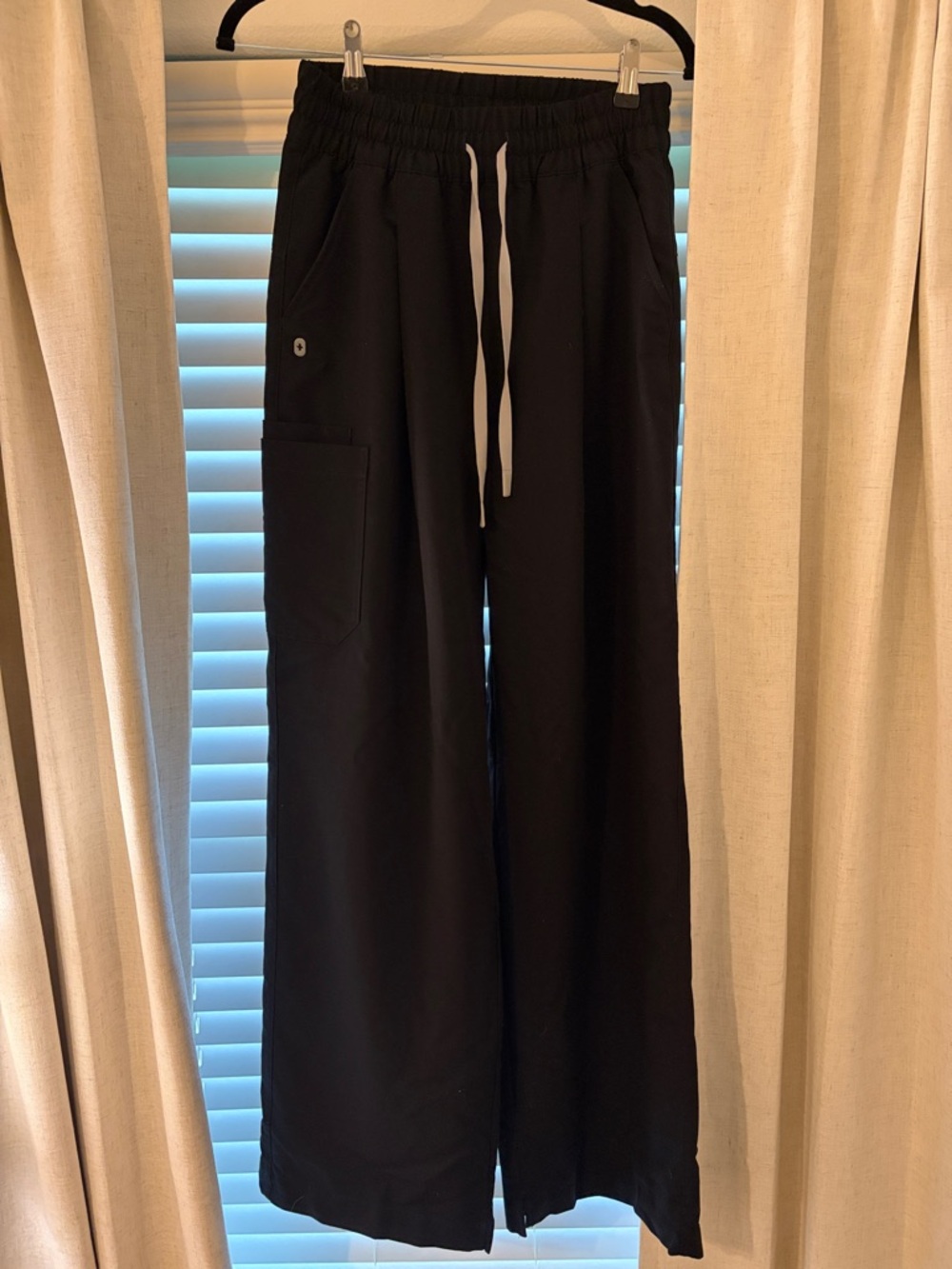 Figs Black Wide-Leg Drawstring Joggers